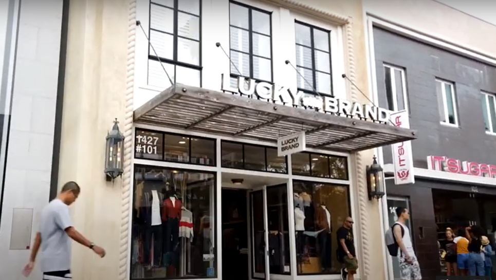 Lucky Brand store front